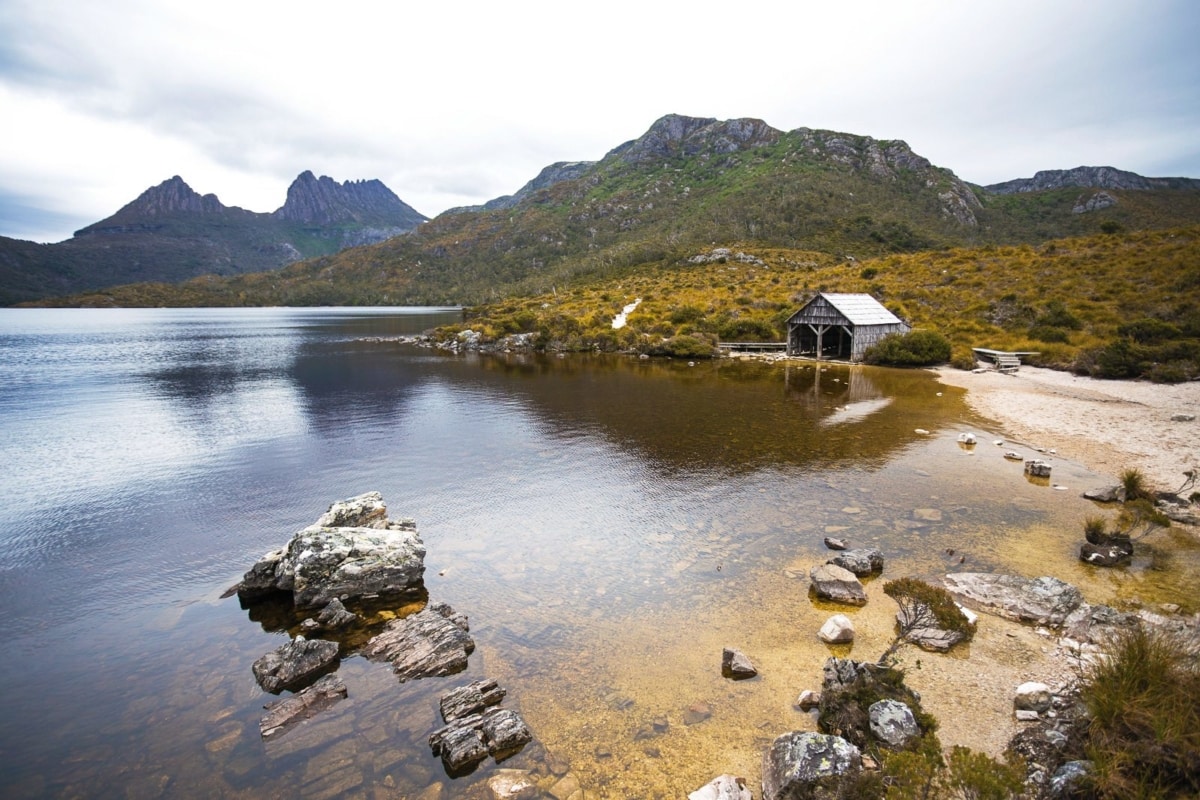 Boat shed on the Cradle Mountain Hike