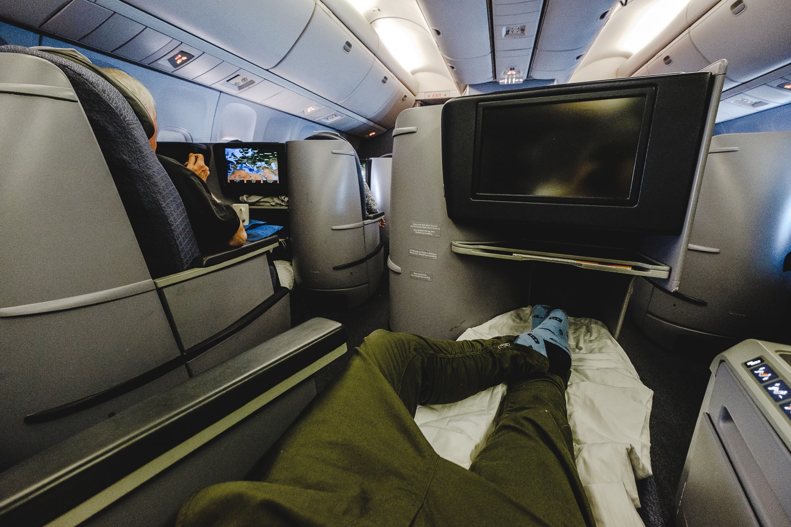 25 Genius Hacks That Will Make Your Plane Ride Less Terrible