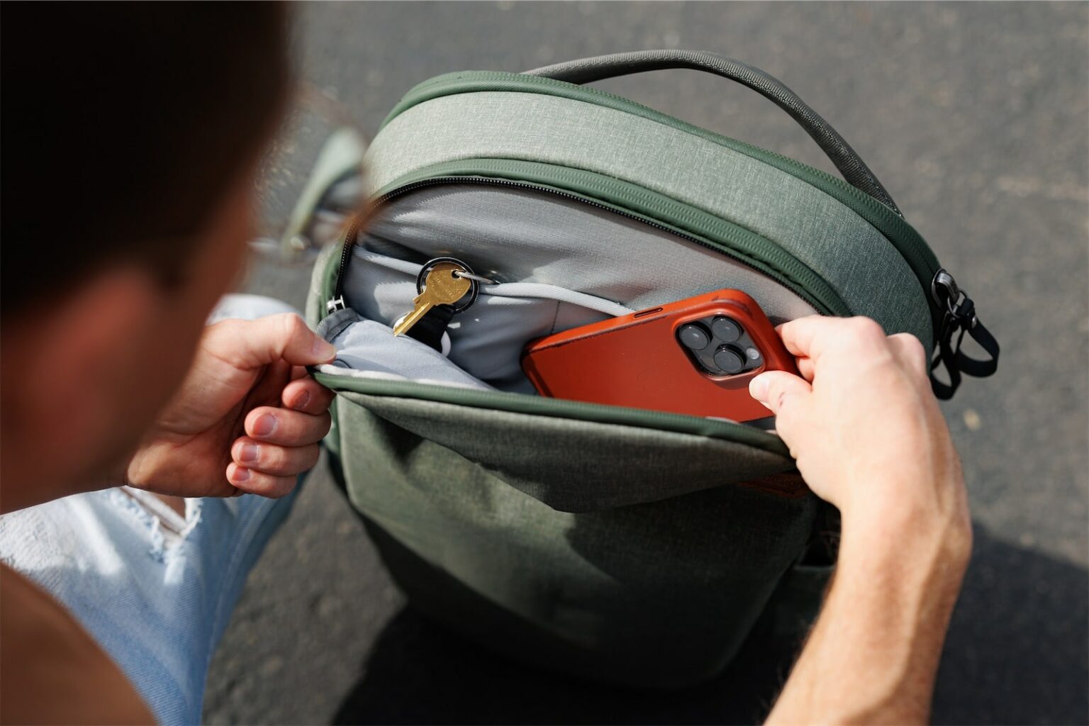 peak design travel backpack vs tortuga outbreaker