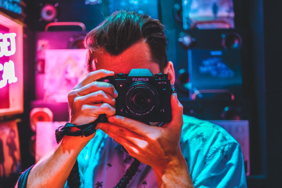 10 Best Mirrorless Cameras for Travel in 2024