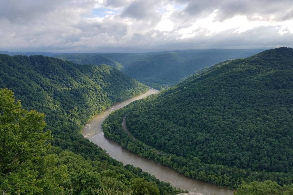 the curving river valley of New River Gorge National Park
