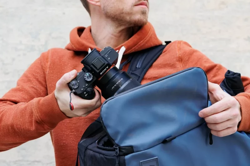 Ingenious Design but With One Small Flaw: Fstoppers Reviews the New Range  of Straps From Wandrd